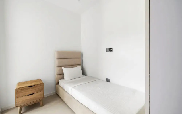 Upscale 3BR Maid Near Dubai Mall