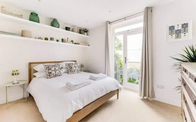 Luxury 3-bed Apartment in Central London