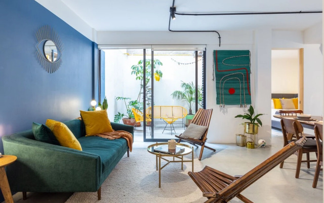Cozy & Hip Roma Apt with 2 Private Terraces!