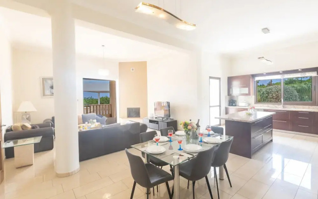 Protaras Holiday Villa Pa7 Private 7 Bedroom Villa