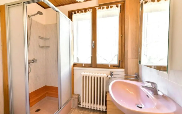 Apartment With one Bedroom in La Perriere, With Wonderful Mountain View, Furnished Garden and Wifi - 5 km From the Slopes