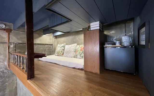 Central Old Town Cottage