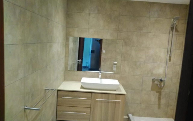 Beautiful 4-bed Villa Pool & Maid in La Preneuse