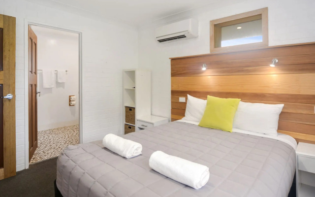 Pleasant Way River Lodge