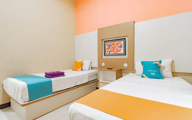 Sans Hotel Budaya Cirebon