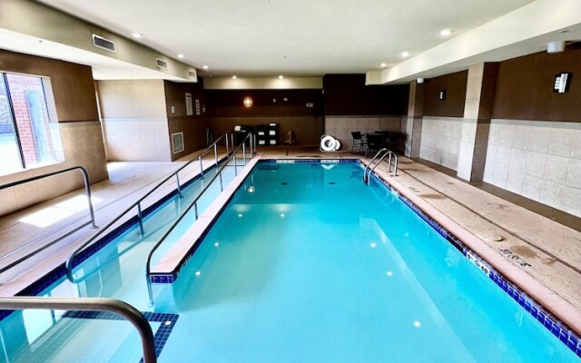 Holiday Inn Express & Suites Alva