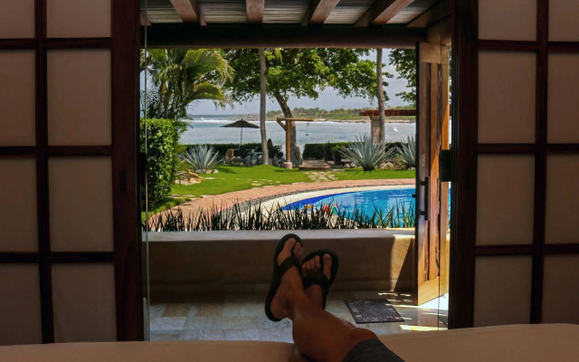 The Inn at Manzanillo Bay