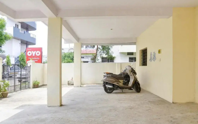 Infinity Inn by OYO Rooms