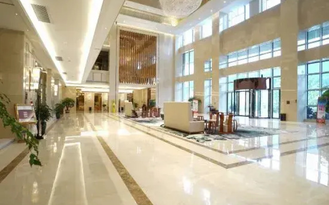 Evergreen Tongjiang Hotel