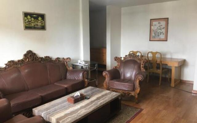 Emmad Apartment Hotel