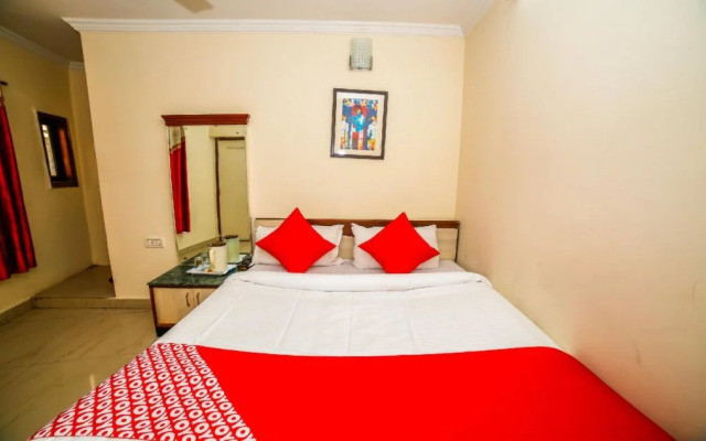 SR Inn By OYO Rooms