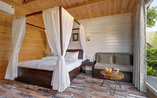 Casawood Resort