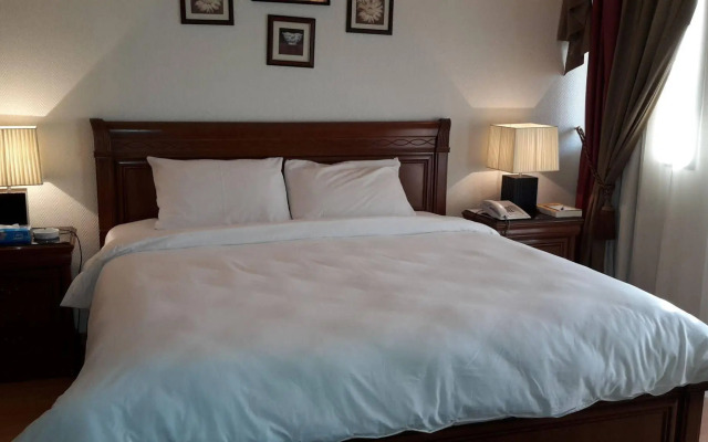 New Park Hotel