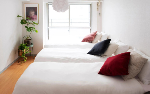 Luxury apartment 3mins walk to station 1stop to Shinjuku station