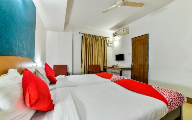 OYO 10765 Hotel Tanish