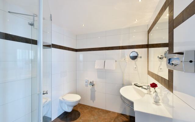 Hotel Vitalis by AMEDIA