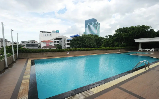 Aunchaleena Grand Hotel