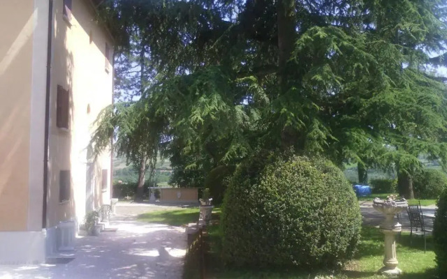 Villa Montrona RR