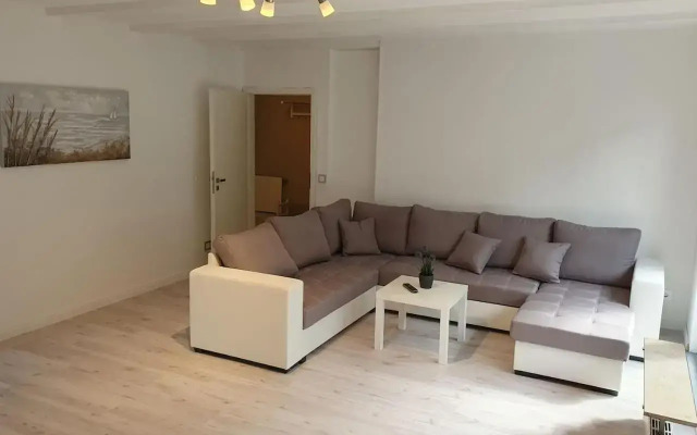 Tolle 125m² Erdgeschoßwohnung im Einzelhaus