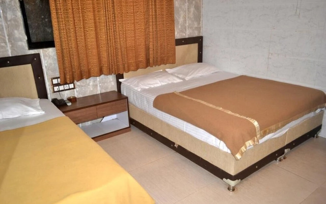 Hotel Rahil Plaza