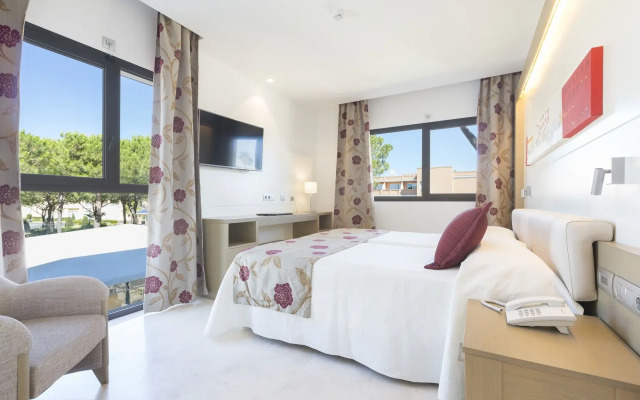 Hipotels Barrosa Garden Hotel