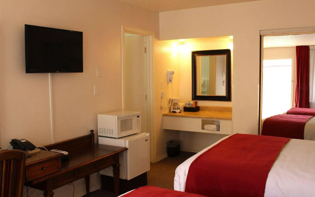 Sovana Inn