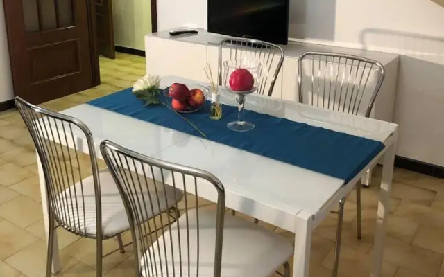 Il Gatto sulla Luna, ai piedi delle Langhe