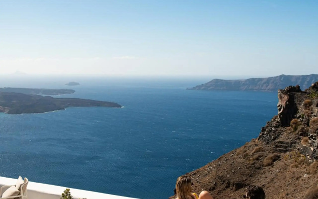 Iconic Santorini by Sandglass
