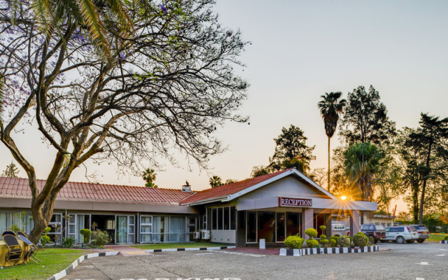 Kadoma Hotel And Conference Center