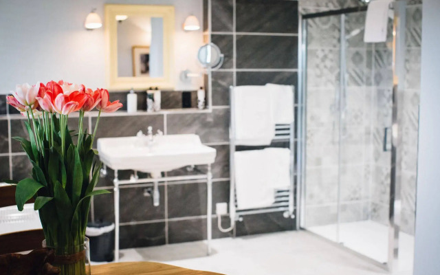 Lyth Valley Country Inn
