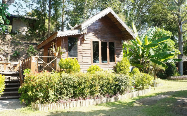 Pai Treehouse Resort