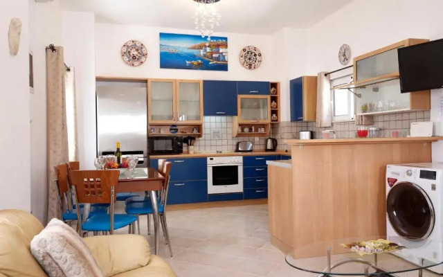 Haraki Beach Mediterranean Retreat