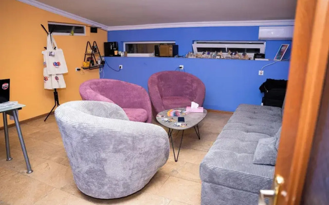 Capsula hotel