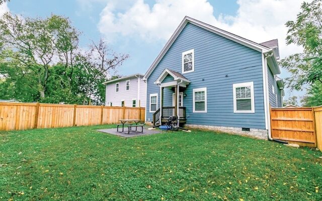 New Nashville House Near Downtown 4 Bedroom Home