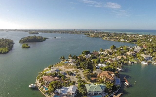 Siesta Key 12 - 4 Br Home