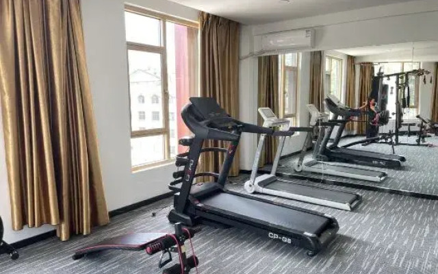 Kunming Berman Hotel (Rixin Road Runcheng Branch)