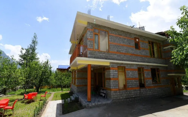 OYO 14580 Home Luxurious Studios Shanag