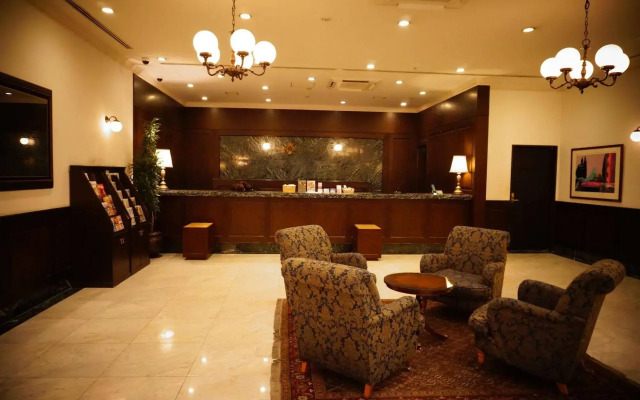 Plaza Hotel Premier