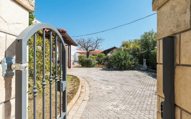 Villetta Bartucci con giardino