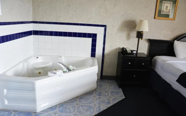 Travelodge by Wyndham Milwaukee