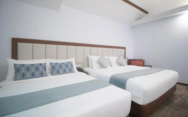 Santa Grand Hotel East Coast, a NuVe Group Collection