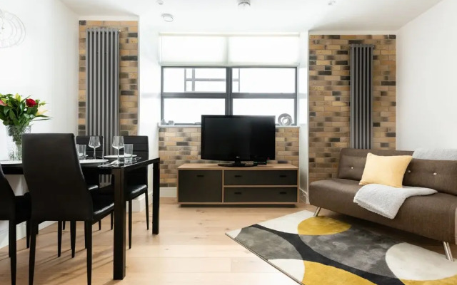 Platinum Apartment in Central Camden 9984