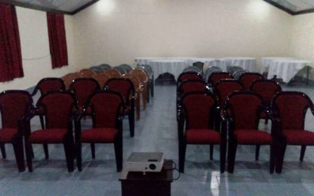 Hotel Mayal Retreat