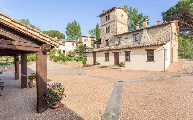 Pulciano Apartments