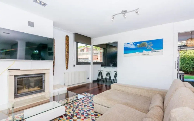 HomeHolidaysRentals Adonis