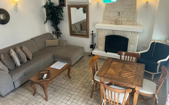 8 Oda Boutique Homes