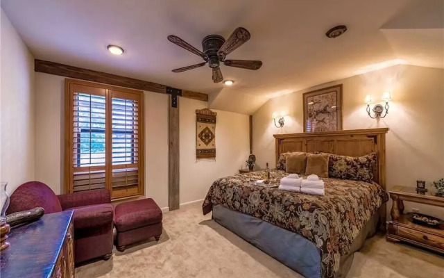 Paradise On The River Three Bedroom Cabin