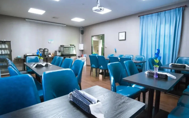 Xana Lite Hotel (Guangzhou Haizhu  Metro Station Shixi)