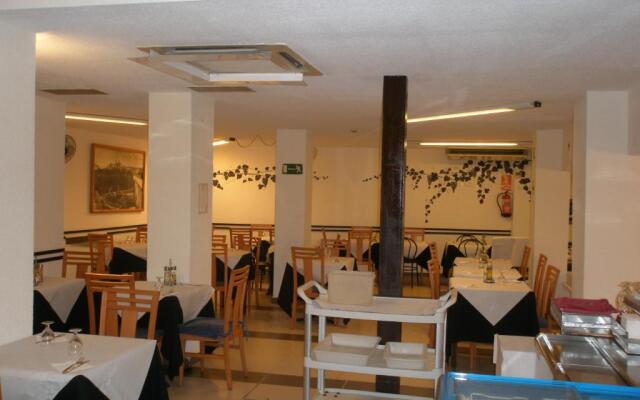 Hotel Mayna