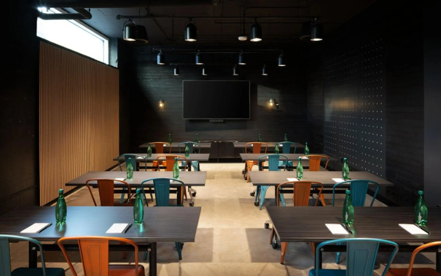 Moxy Halifax Downtown